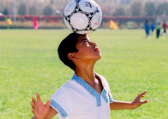 资料图片:影片《买买提的2008》精彩剧照(18)