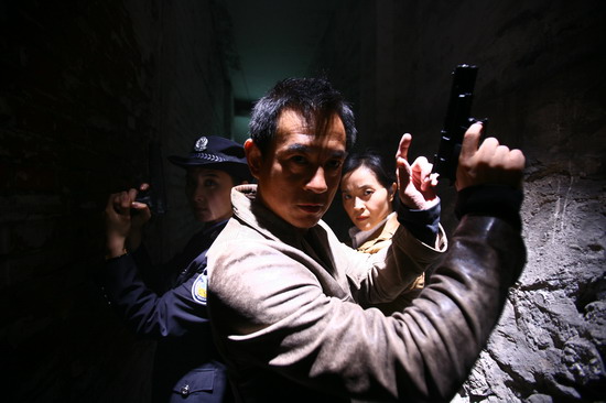 资料图片电视剧刻不容缓剧照53