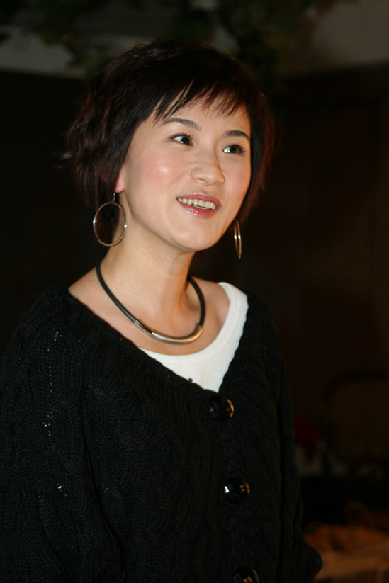 资料图片中国家庭人物洛巍饰毛毛