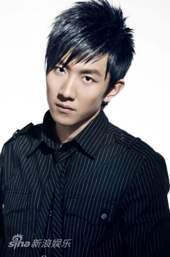 日前,由青年歌手朱晨辰及影视演员安尧,携手指导的"即兴话剧"正在北京