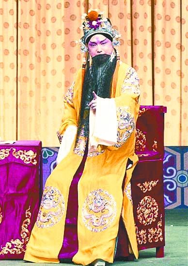 谭孝曾讲述谭派艺术:把戏端到年轻人面前