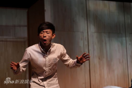 妄谈与疯话首演张一山当劈腿新郎