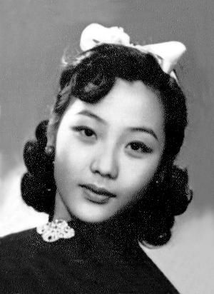 赵燕侠艺术人生:曾对着冰柱吊嗓子直到冰化