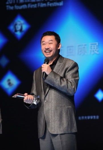 刘桦获杰出贡献奖 跻身内地喜剧之王