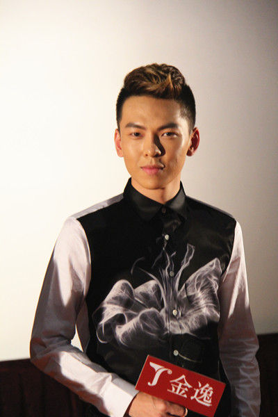 播音女友点映蒋雪鸣搞笑助攻汪东城