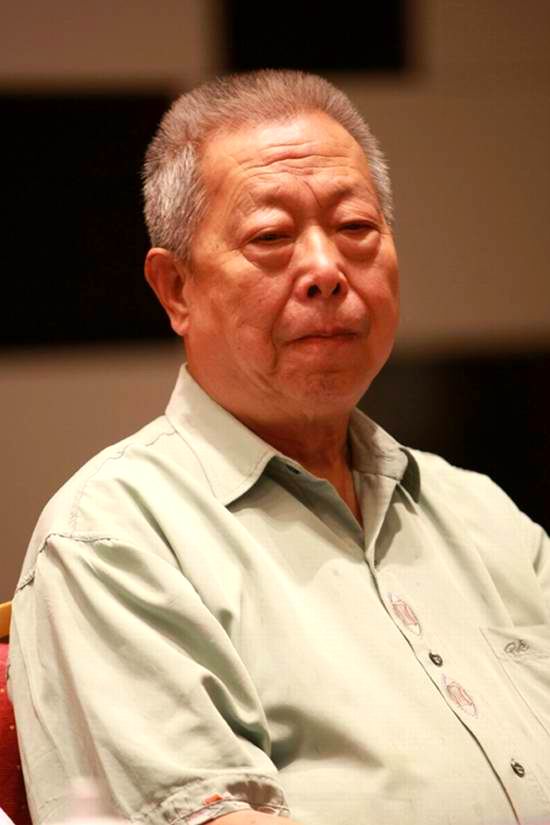 图文红楼系列影片启动李希凡