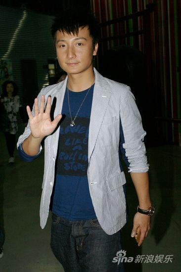 图文:《出水芙蓉》宣传-方力申到场