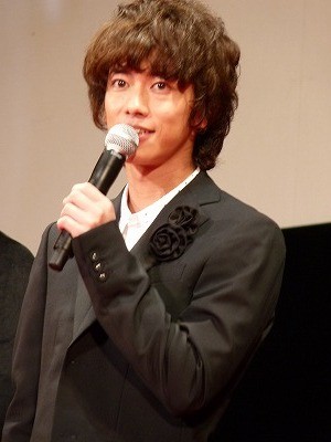 图文:水岛宏新片《beck》首映-佐藤健