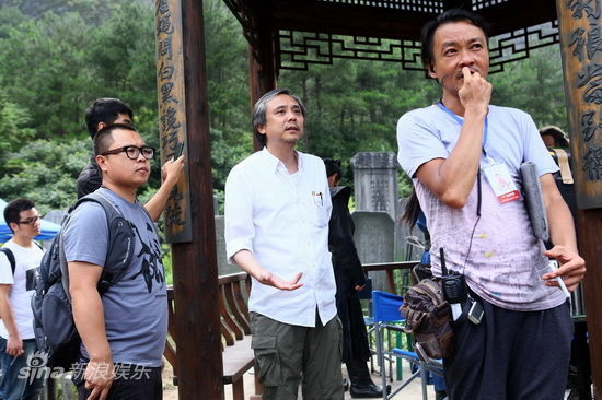 图文:《四大名捕2》开拍-导演陈嘉上现场指挥