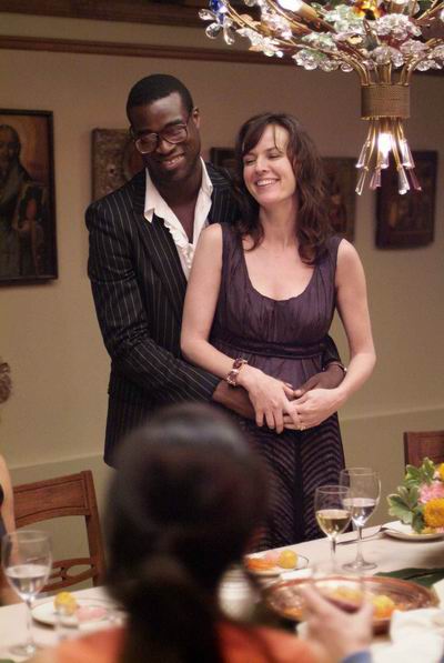 《姐姐的婚礼》:安妮-海瑟薇塑造角色饱满(3)