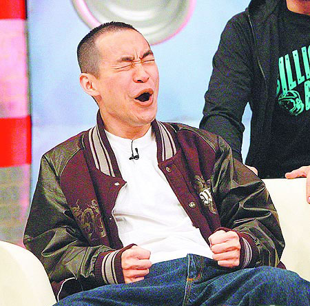 黄立成圣诞节夜店被揍嫌犯被捕自称黑帮图