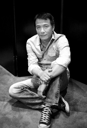 戴立忍接拍都市爱情片:女友说我太自我(图)