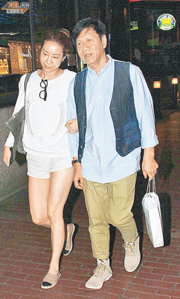 余文乐缺席女友父亲生日宴获理解|余文乐|吴雨霏|岳父_新浪娱乐_新浪