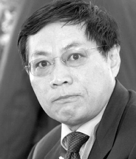 微博打嘴仗早已不是新鲜事,不过演员与开放商扛上,而且还是\大炮...