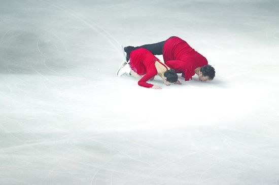 申雪赵宏博上演花样滑冰封刀之作