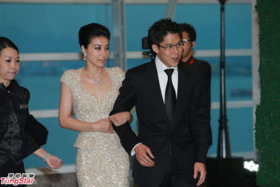 郭晶晶霍启刚婚纱照(资料图)