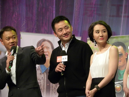 组图:《媳妇》带来相亲风 李坤霖成少妇杀手