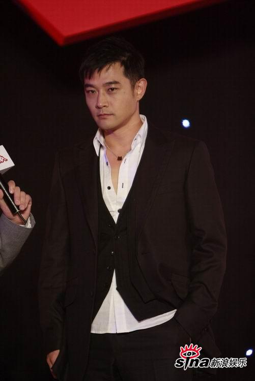 届时,华谊兄弟董事长王中军,艺人陆毅,黄维德,bobo,王晓晨,巩新亮,姚