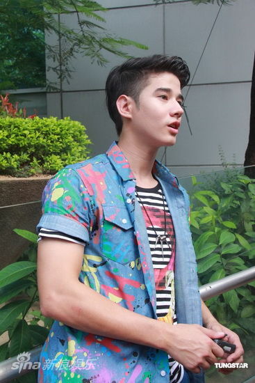 明星全接触 > 正文  新浪娱乐讯 8月15日,泰星马里奥(微博)-毛瑞尔