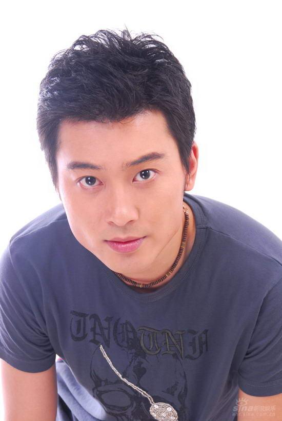 资料:演员施展个人档案(附图)