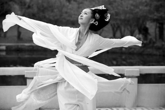 母仪天下热播主演佟丽娅恶补汉代史图