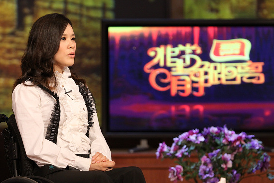 桑兰《非常静距离》 回应"巨额赔偿金"传闻