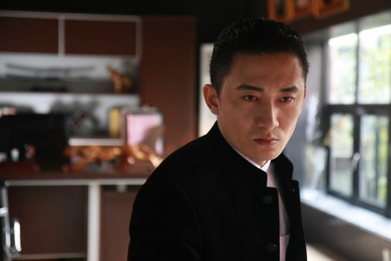 陈昊《永不瞑目》入戏太深 冰冷眼神不怒自威