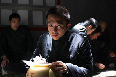 邓超选戏有原则 《人间情缘》有挑战表演过瘾