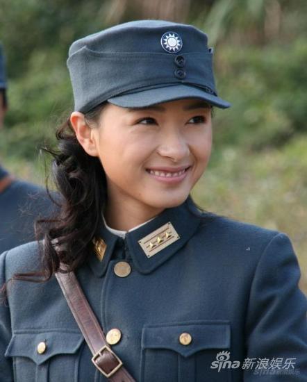 长江一号四川热播万茜女扮男装斗智斗勇