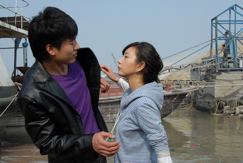 《郎心如铁》唐一菲战凌潇肃 女神变身江湖妹