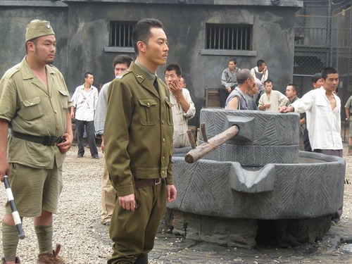 讯 日前,一部号称中国式越狱的电视剧《青盲》正在北京郊区紧张拍摄
