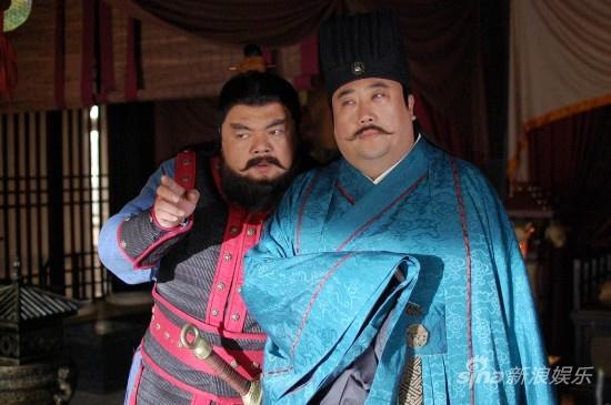 那威与谢宁那威饰马县令《古今六人行》剧照新浪娱乐讯 由华强方特影