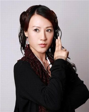 《聊斋三》之《公孙九娘》单元目前正在北京热播,香港演员康华一袭