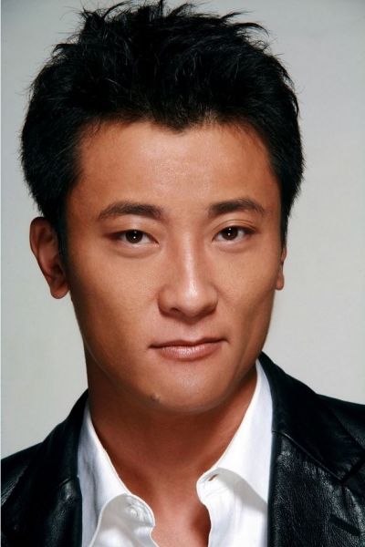 硬汉张黦为借枪受苦练身材准备遭罪