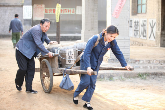 叶落长安简介图片