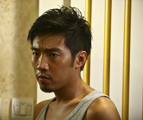 《谎言背后》热拍 演员夏雨大展厨艺