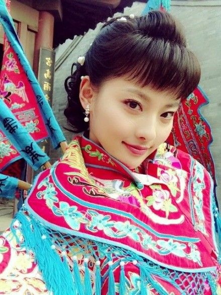 陈楚河[微博],李立群[微博]等知名演员联袂主演的当代传奇大剧《头牌