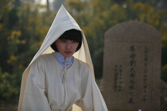 彼岸1945施诗饰演孝顺女儿入戏深