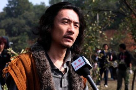 陈龙,贡米,王博,林妙可等主演的青春神话偶像剧《仙女湖》在央视一套