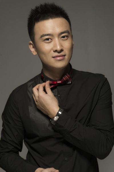 鄢波携郭晓冬曹曦文郑奇齐聚欢喜冤家