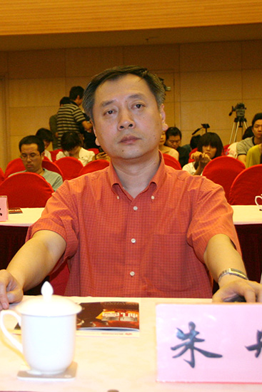 图文:国家机密2开播 央视文艺节目中心主任朱彤