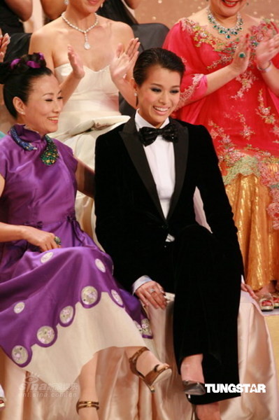 图文tvb41周年台庆胡杏儿等待奖项揭晓