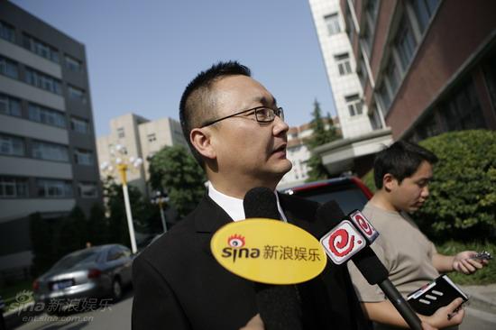 图文罗京病逝主持人马斌受访