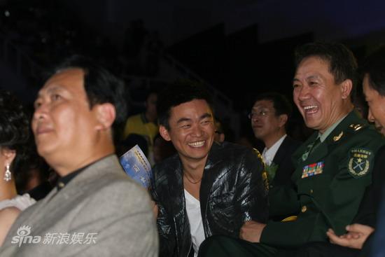 图文飞天奖颁奖礼王宝强和李幼斌
