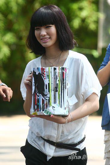 莫龙丹新浪娱乐讯 "花儿朵朵"于上周决出全国十强.