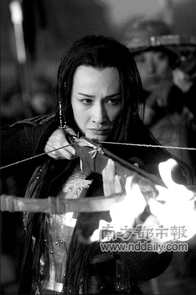 曹婴射火箭让魏军自杀式进攻,这一段相当精彩.