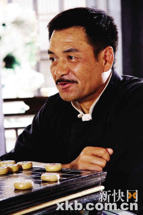 该剧男主角——在电影《赤壁》当中饰演刘备的尤勇大获广东观众好评