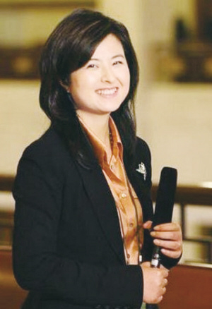 与央视同行被传为"恩爱夫妻"曲向东张泉灵名人们的爱情和家庭生活总能