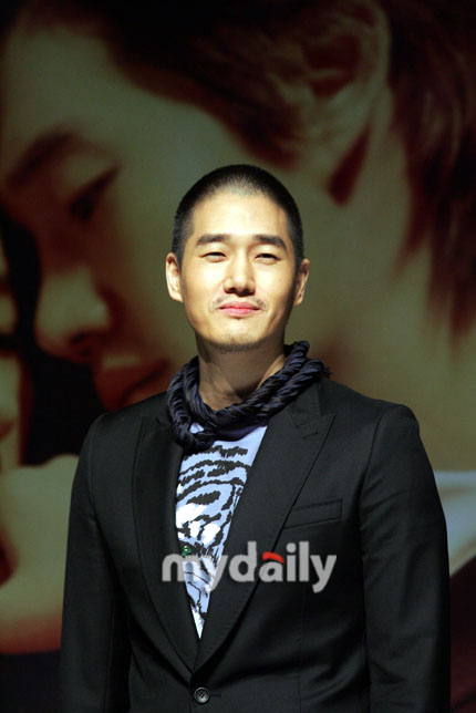 纪念馆举行,影片主演刘志泰,尹真书等演员与影片主演一起出席了发布会