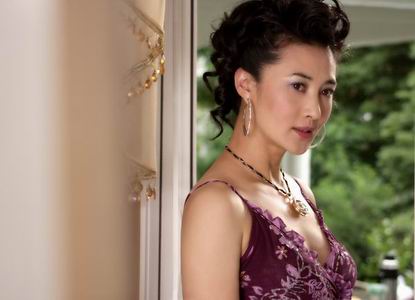 黄金地带激情升温王菁华深陷情感危机